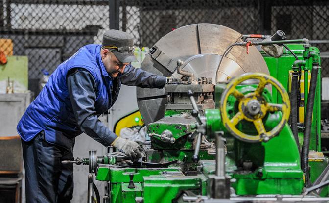 Что у нас со станками, на которых экономика держится? Две оценки двух Мишустиных