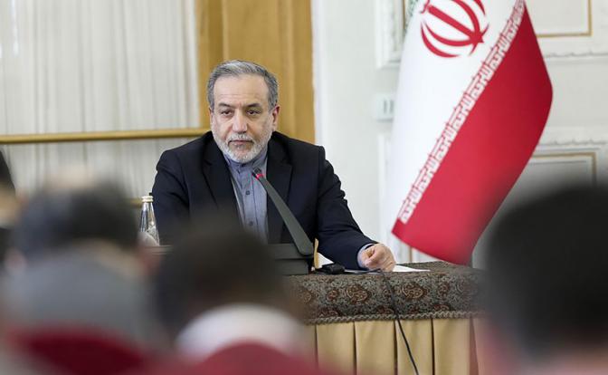 На фото: глава иранского внешнеполитического ведомства Аббас Аракчи
