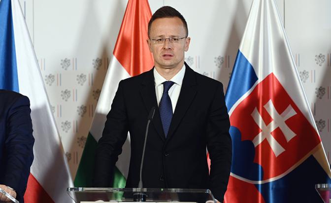 На фото: министр иностранных дел и внешнеэкономических связей Венгрии Петер Сийярто.