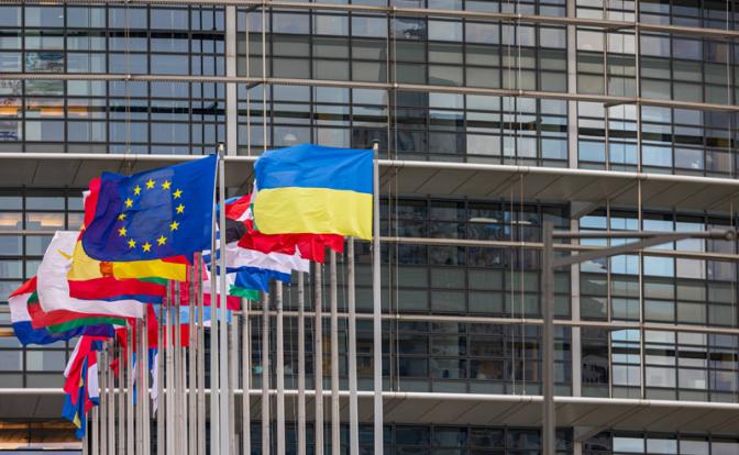 Politico: Западным странам придется заставить Украину пойти на компромисс