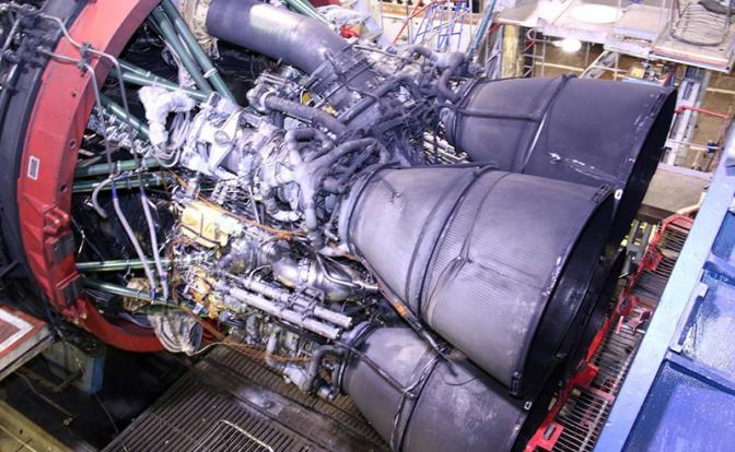На фото: двигатель РД-171МВ для «Союза-5»