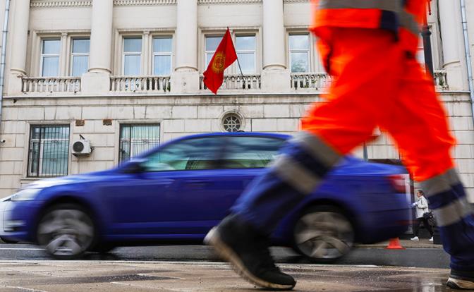 Мигранты "наши" и "не наши": Есть отличное решение давней проблемы. А главное - простое!