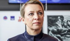 Захарова обвинила Киев в глумлении над правами человека