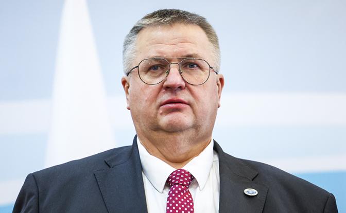 На фото: вице-премьер РФ Алексей Оверчук.