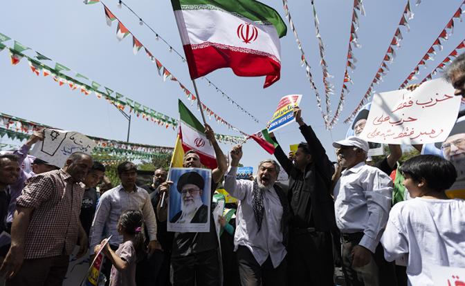 22 июня, Тегеран: Паники нет, улица спокойна, ТВ перечисляет цели иранской «ответки» в Израиле и базы США