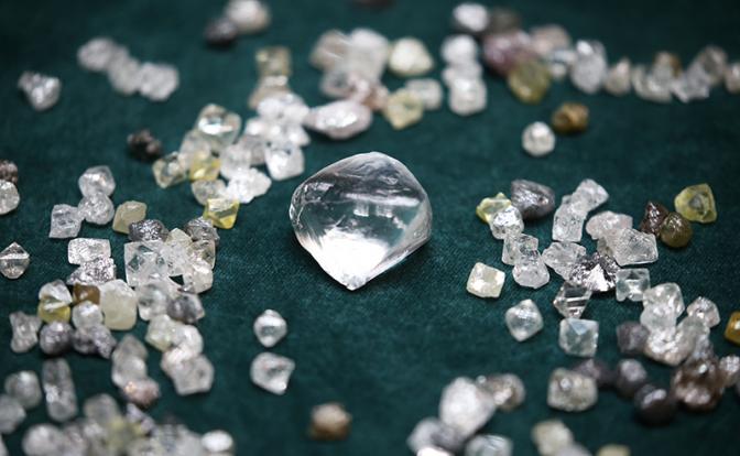 СКР: Задержана банда, похищавшая алмазы у «Алросы» для контрабанды в Армению