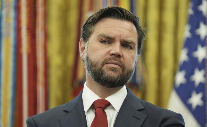 На фото: вице-президент США Джей Ди Вэнс