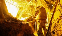 Драпатый бросил в гиблое место наемников из Колумбии. Наши были в курсе ротации и дали им зайти...