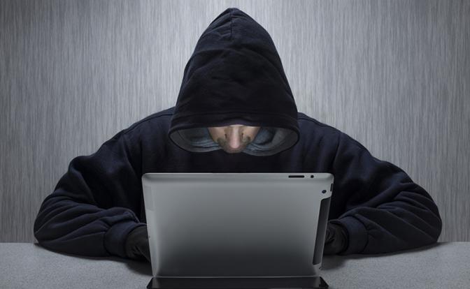 В МВД рассказали о способе мошенничества с помощью популярных приложений