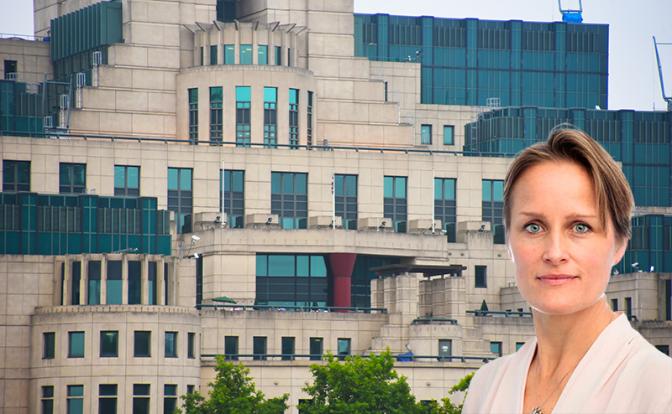 На фото: глава британской службы внешней разведки MI6 Блейз Метревели