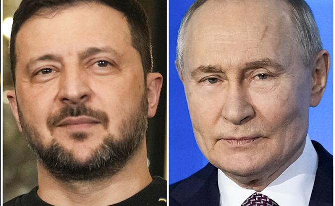 На комбинированном снимке:президент Украины Владимир Зеленский и президент России Владимир Путин (слева направо, архивные фото)