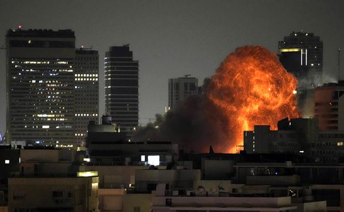 Иранские чиновники назвали удары США по ядерным объектам слабее ожидаемого