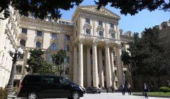 AzTv: «Что случилось, уважаемый Путин?». Азербайджан начал задерживать «сотрудников ФСБ», досталось и "Мираторгу"