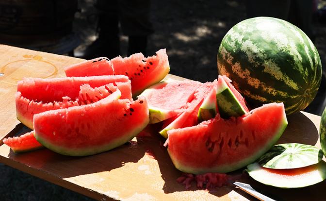 Названы сроки появления безопасных арбузов