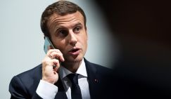 Звонок разрядки: Макрон начал издалека, но вспомнил и про Украину