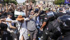 Стеван Гайич: Сербы протестуют против поддержки Украины - хорошо, если это поймут в Москве