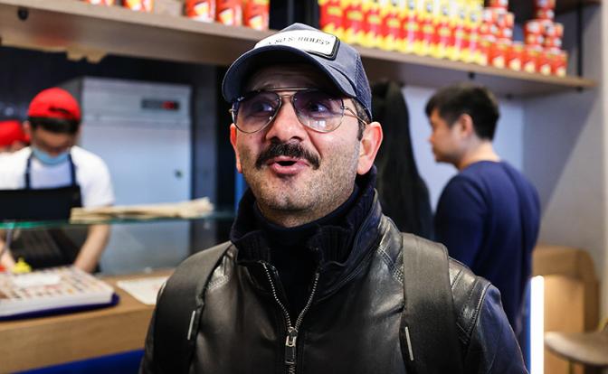 На фото: юморист Михаил Галустян