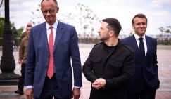 Трамп сказал Макрону с Мерцем: Украина – це Европа