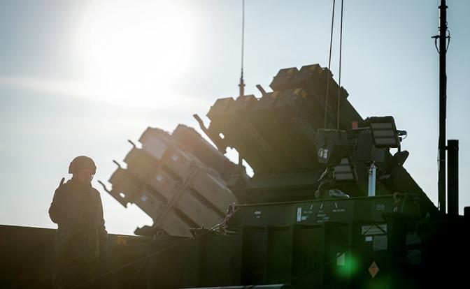 Драго Боснич: Зеленский, подставляя Patriot под «Искандеры» и «Кинжалы», лишний раз позорит американский ЗРК