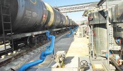 «Бензиновых королей» припугнули: Правительство дало понять магнатам, что с огнем на АЗС играть не надо