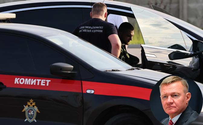 На фото: автомобили и сотрудники специальных служб на месте обнаружения тела бывшего министра транспорта РФ Романа Старовойта.