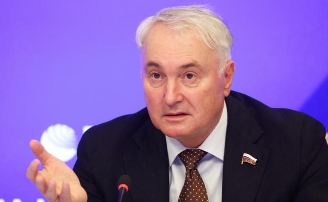 На фото: глава комитета Госдумы по обороне генерал-полковник Андрей Картаполов.