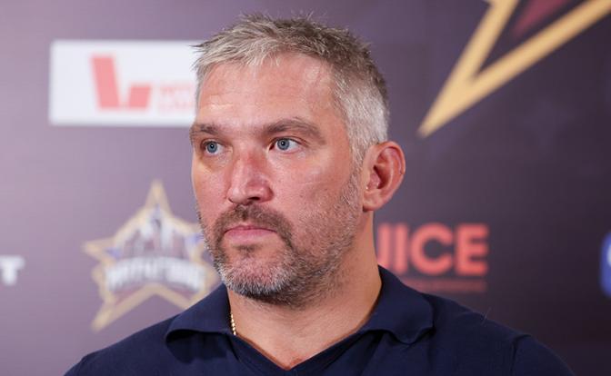 На фото: хоккеист Александр Овечкин