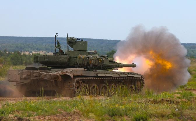 На фото: танк Т-90М "Прорыв" в зоне проведения СВО.