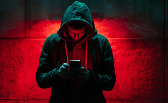 МВД перечислило признаки заражения смартфона вирусами