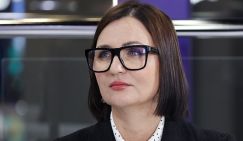 Буцкая выступила за возврат штампа о браке и детях в паспорте