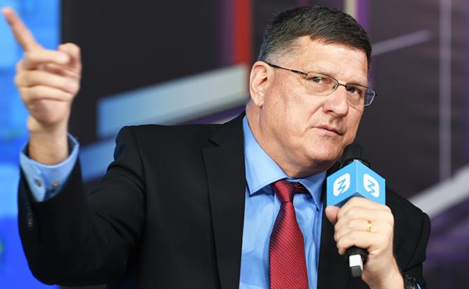 На фото: американский аналитик Скотт Риттер