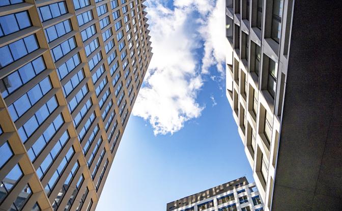 Эксперт оценила резкое падение продаж квартир в новостройках