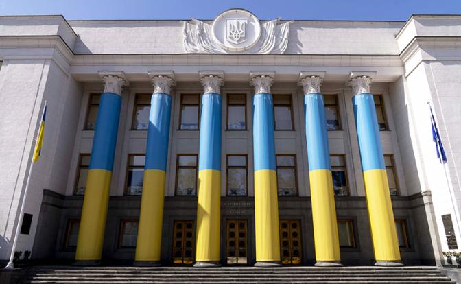 Верховная Рада разрешила украинцам старше 60 лет служить в армии по контракту