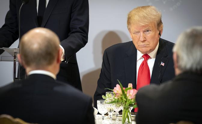 На фото: президенты России и США Владимир Путин и Дональд Трамп.