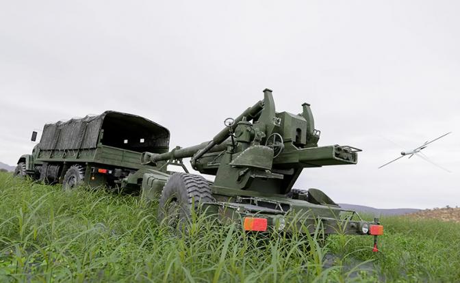 На фото: изделие 51-Э. Носитель управляемого боеприпаса. Предназначен для поражения наземной техники и других ключевых целей на передовой и в тылу противника.