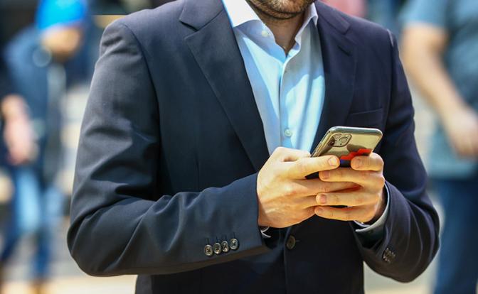 Кому выгодно ограничивать и запрещать иностранные соцсети