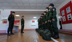 В Госдуме предложили призывать на срочную службу круглый год