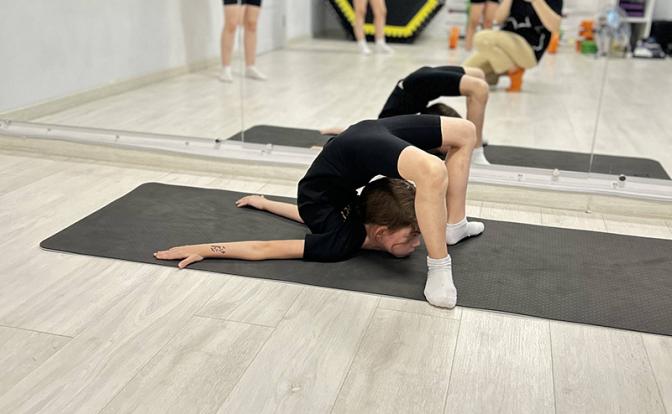 Юная спортсменка из Краснодара попала в Книгу рекордов с элементом «паучок»