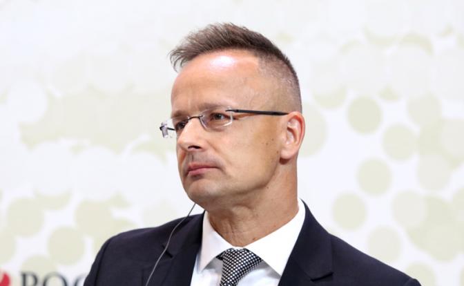На фото: глава МИД Венгрии Петер Сийярто.