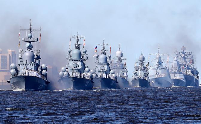 Главный военно-морской парад в Петербурге отменен впервые за восемь лет