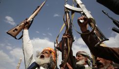 Хуситы утерли американцев, потопив у них на глазах два греческих судна