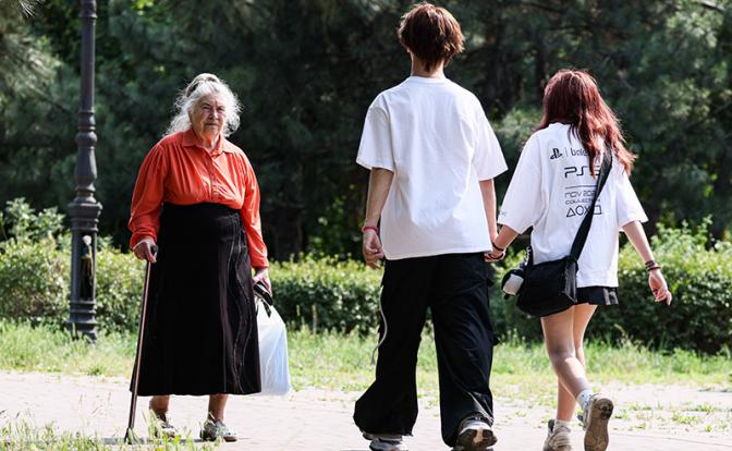 Пенсионерам, водителям, несовершеннолетним, бизнесменам – законы, вступающие в силу с 1 августа