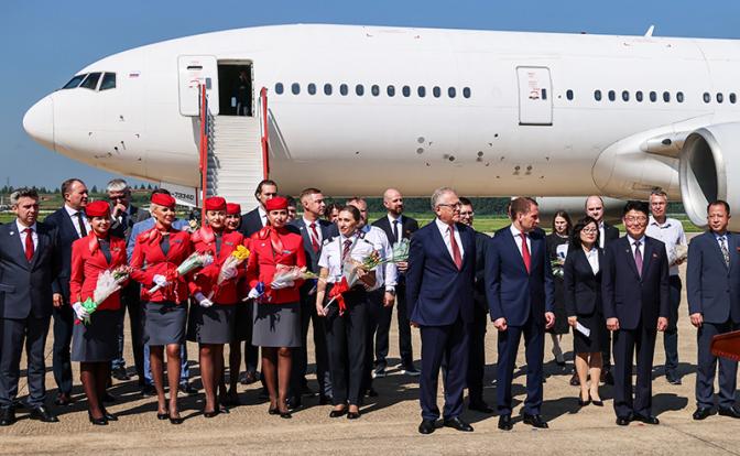 На фото: прибытие в Пхеньян первого прямого авиарейса из Москвы