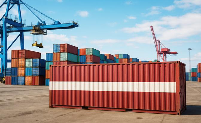 Транзит в тупике: Прибалтийские сестрицы утешают себя ликером «Старый Таллин» и «Рижским бальзамом»