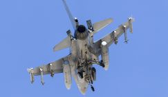 Охота на F-16: Киев решил прятать своих «Боевых соколов» от наших «Кинжалов» по придорожным кустам