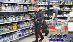 Времена самогонщиков и водки от таксистов обещают вернуть