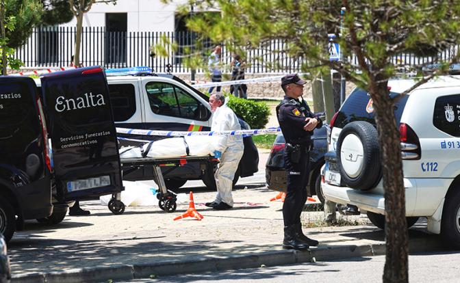 На фото: место убийства Андрея Портнова в Мадриде