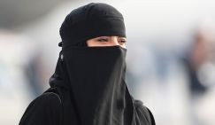 Депутатский запрос: А что у вас, девчата, под никабом?