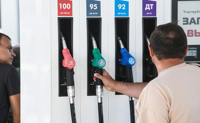 Правительство стремится удержать рост цен на АЗС на уровне инфляции