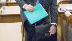 «Эвакуация 2.0»: Особо ценным специалистам предлагают перебраться на Урал. А там и до заводов дело дойдет?